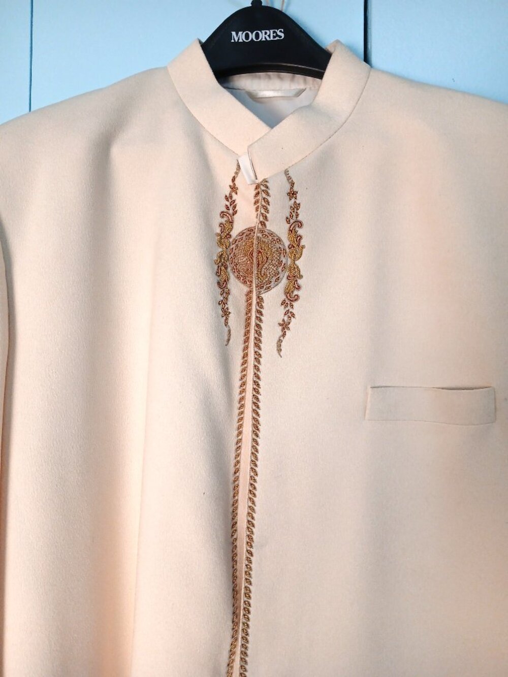Cream Sherwani Set - Picture 2 of 9